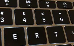 backlit keyboard settings windows 10